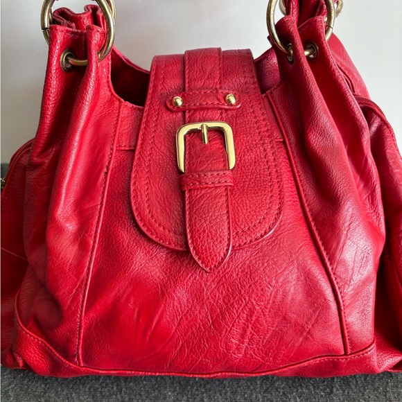 Aldo tote bag in cherry red. Great condition. Gently used. No scratches. - Picture 1 of 12